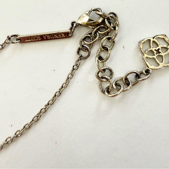 Kendra Scott Elisa Gold Pendant Rose Quartz Necklace - Picture 7 of 7